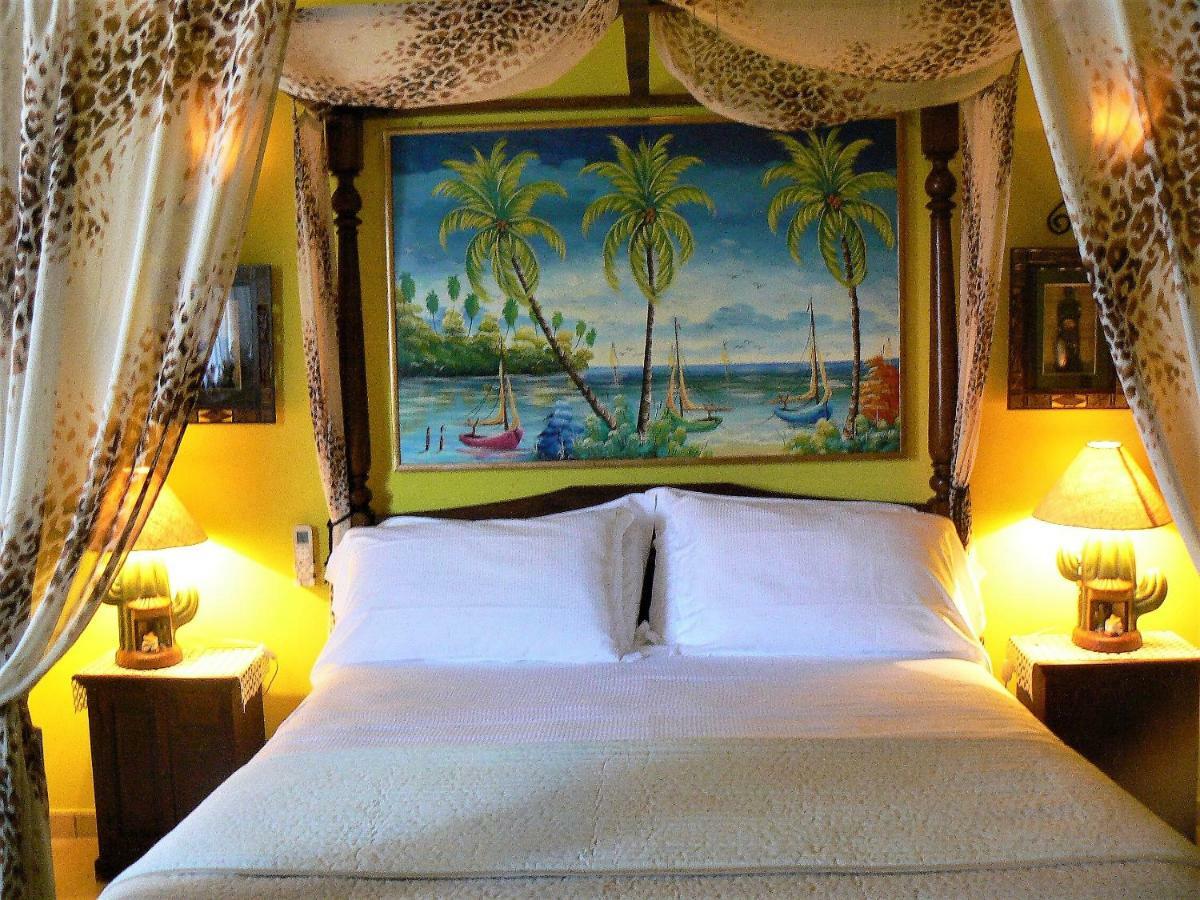 Antigua B&B ポルト・ポテンツァ・ピチェーナ エクステリア 写真