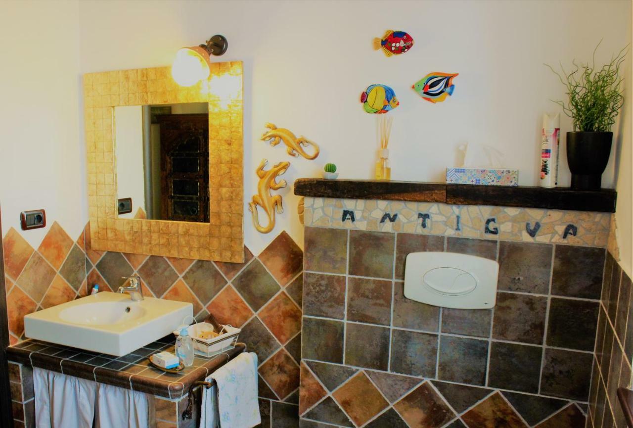 Antigua B&B ポルト・ポテンツァ・ピチェーナ エクステリア 写真